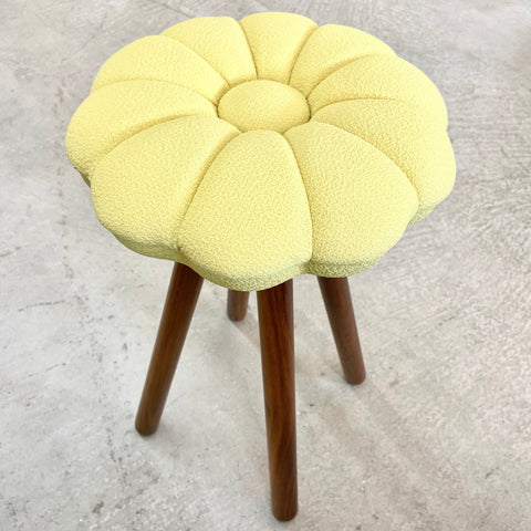 monaca stool (モナカスツール) kiku
