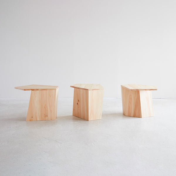 goun Side Table (ゴウン)